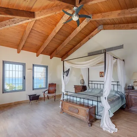 Vrysomylos Villa Vromonerion
