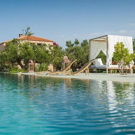 Vrysomylos Villa